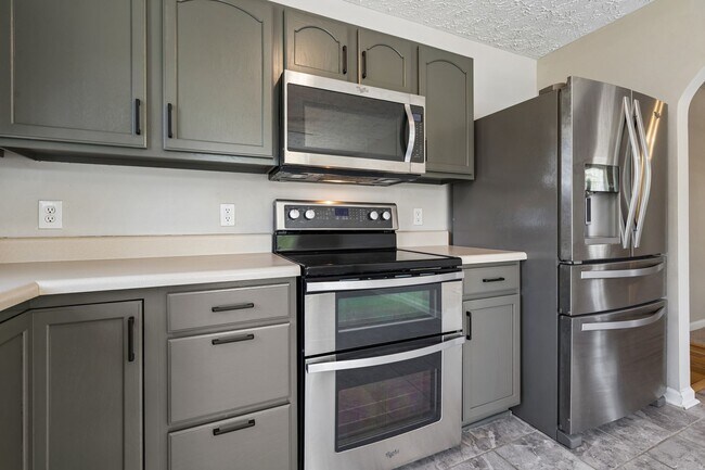 Building Photo - Welcoming 4-bed, 2.5-bath home in Durham offers thoughtful touches throughout.