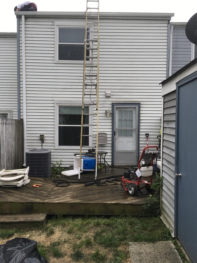 Building Photo - 5824 Whitfield Ct