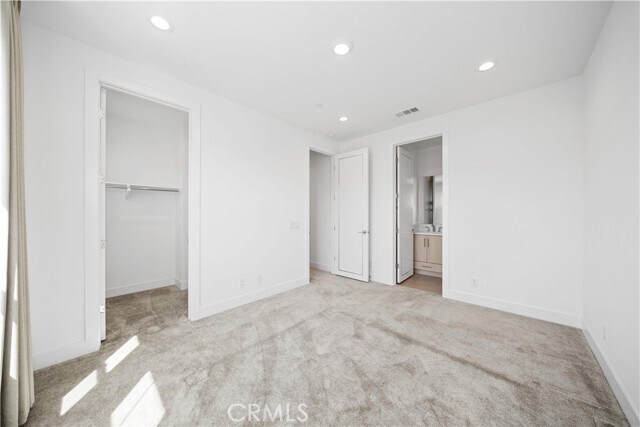 Building Photo - 360 Riverbend