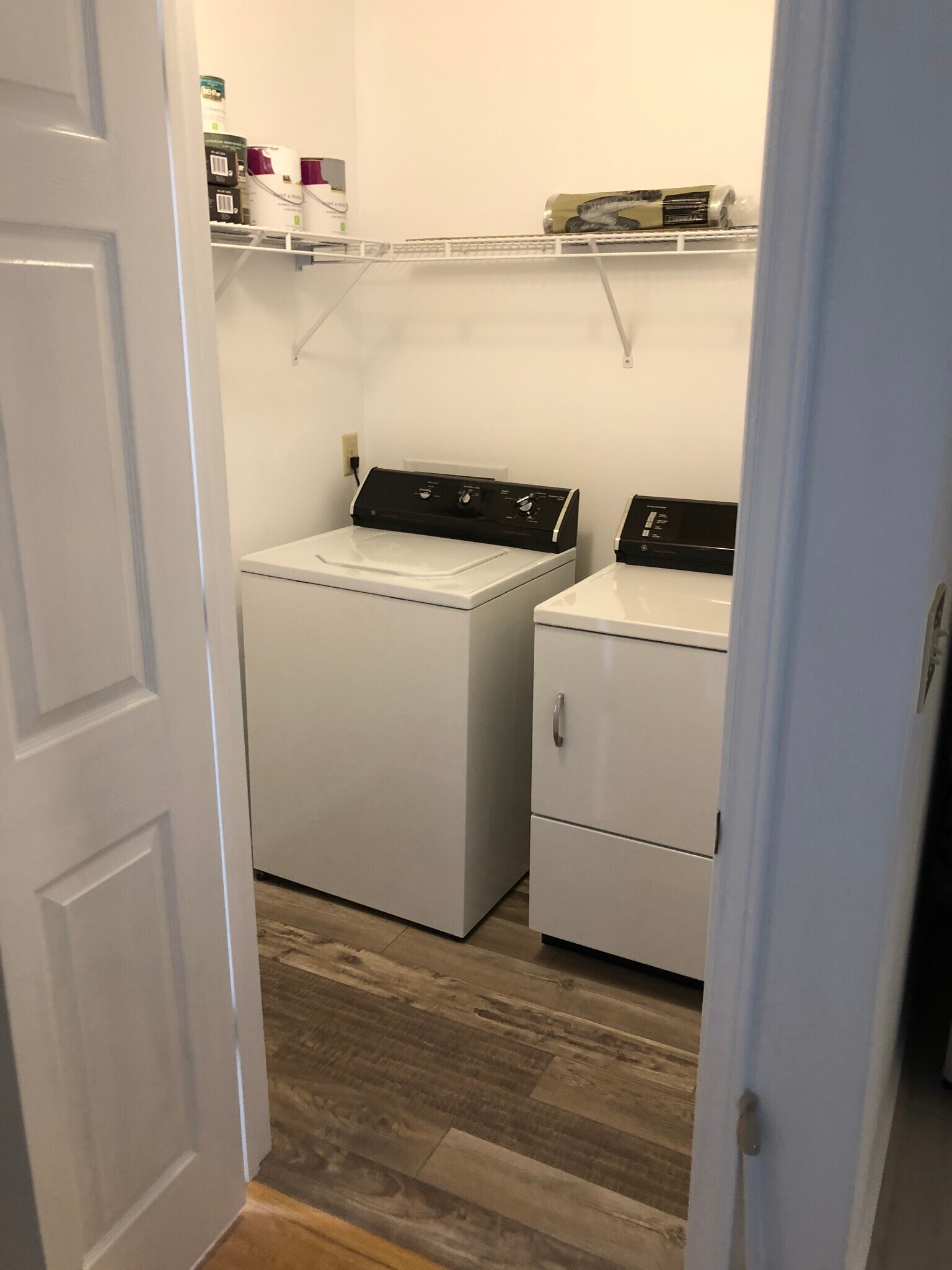 Building Photo - 3701 Cotswold Ter