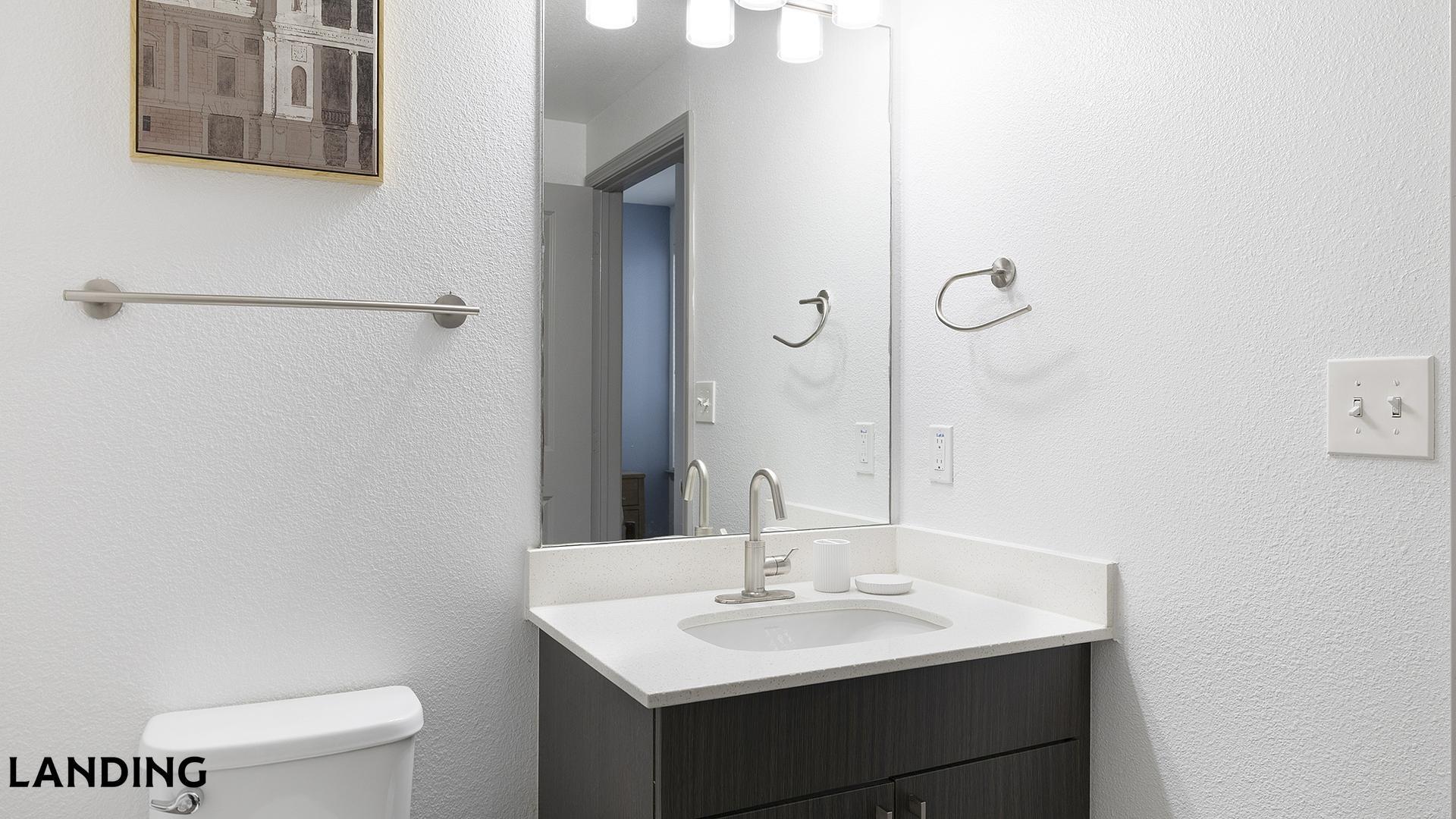 Building Photo - 1001 S Center St