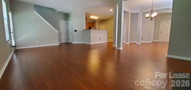 Building Photo - 1619 Doverhill Pl