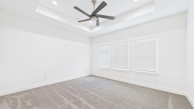 Building Photo - 6734 Lozier St