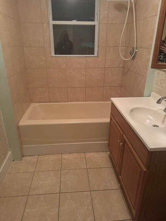 Building Photo - 9 Bradford St