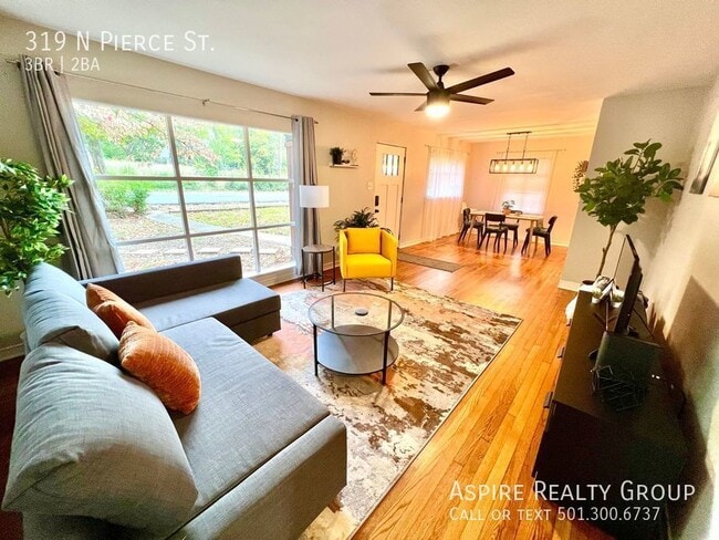 Primary Photo - 319 N Pierce St