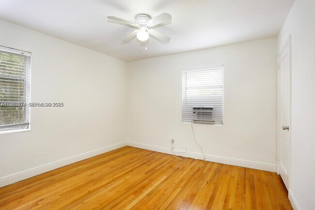 Building Photo - 27 Phoenetia Ave