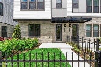 Building Photo - 2054 Prudential Dr