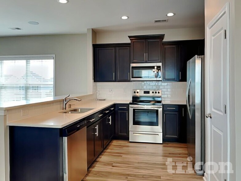 Building Photo - 120 Dunnsmore Dr