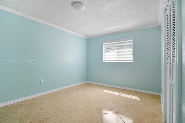 Building Photo - 9710 Sunset Strip