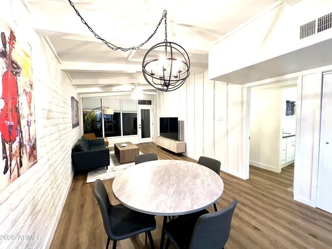 Building Photo - 3046 N 32nd St