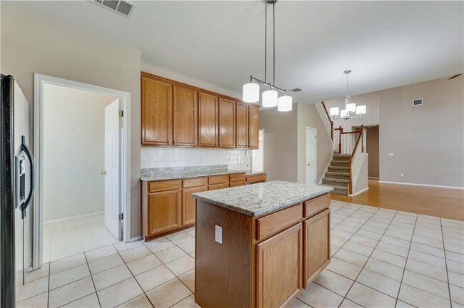 Building Photo - 1003 Antelope Ridge