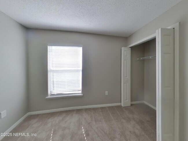 Building Photo - 1656 Dartmouth Dr