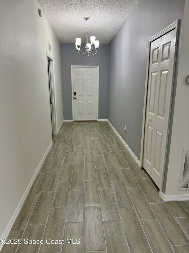 Building Photo - 209 Grand Preserve Way