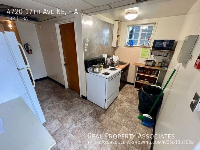 Building Photo - 4720 17th Ave NE