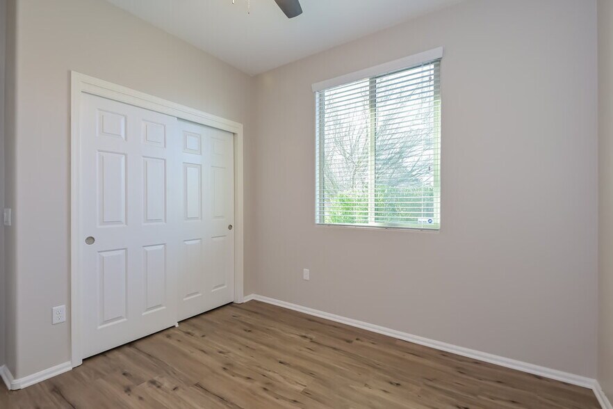 Building Photo - 7422 S Salt Water Dr