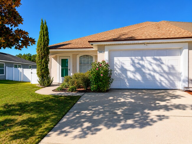 Building Photo - 8663 Julia Marie Cir
