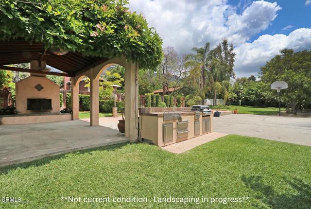 Building Photo - 3360 Glenrose Ave