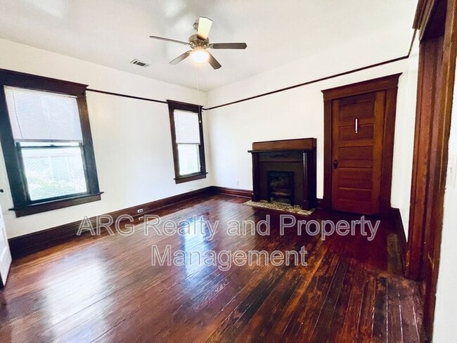 Building Photo - 487 Boulevard SE