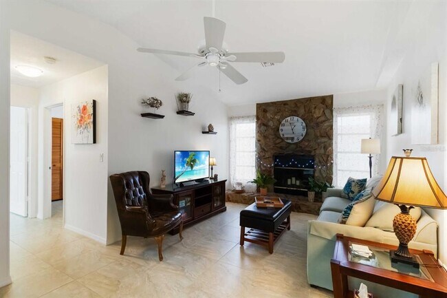 Building Photo - 18606 Briggs Cir