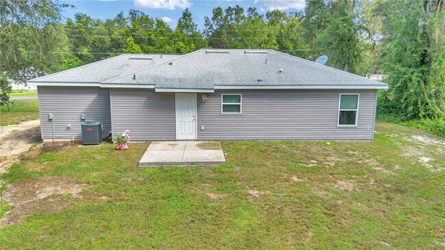 Building Photo - 460 Locust Rd