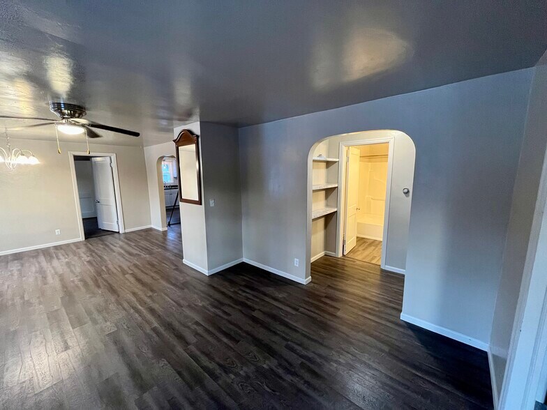 Building Photo - 13496 Velp Ave