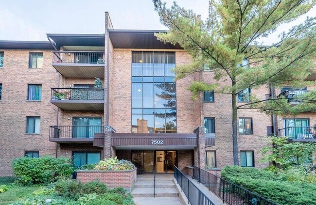 Primary Photo - 7502 Farmingdale Dr