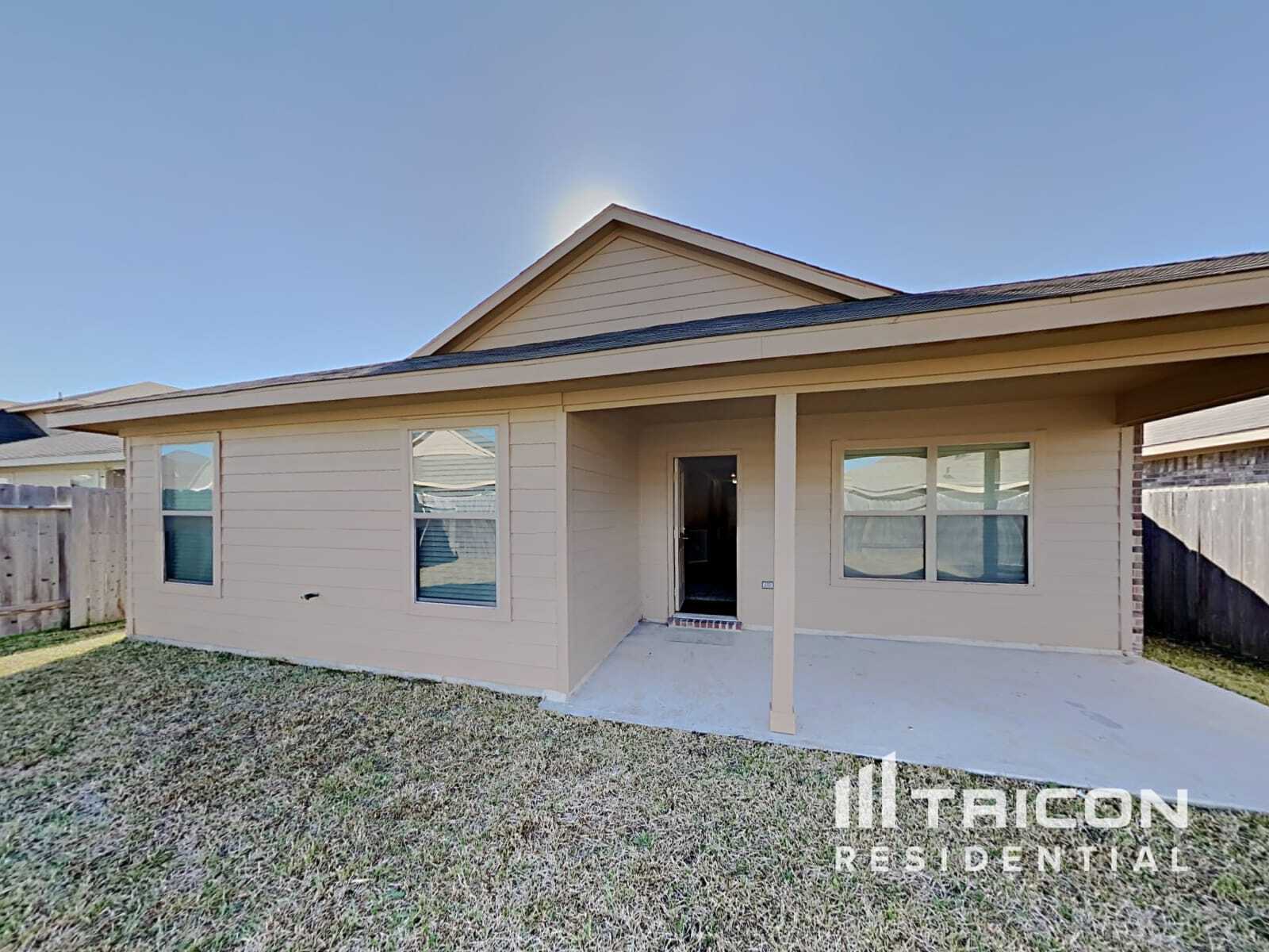 Building Photo - 15443 Refugio Verde Wy