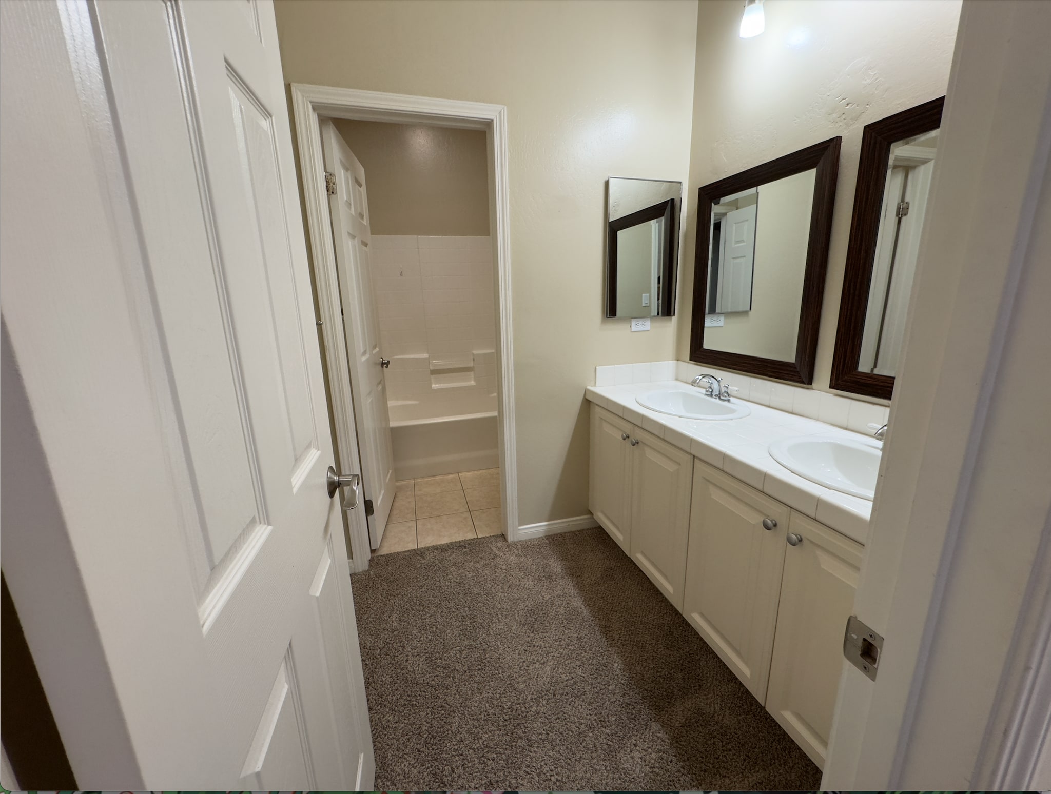 Building Photo - 5313 Pelican Hill Dr