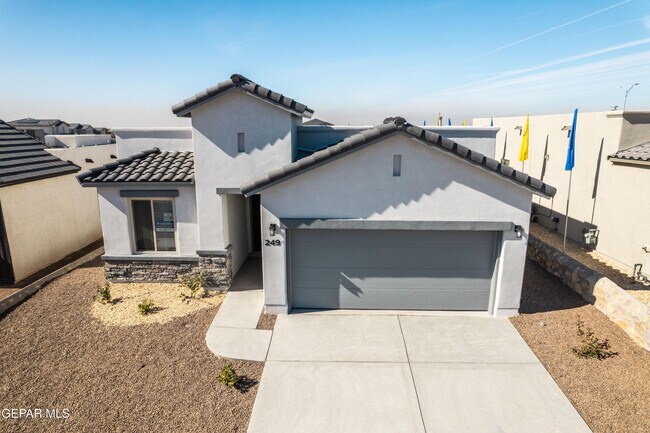 Building Photo - 249 Adamtowne Dr