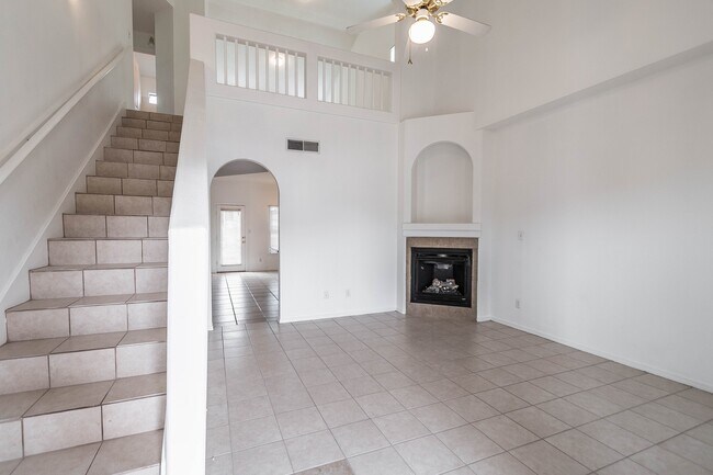 Building Photo - Fabulous home in East El Paso!!