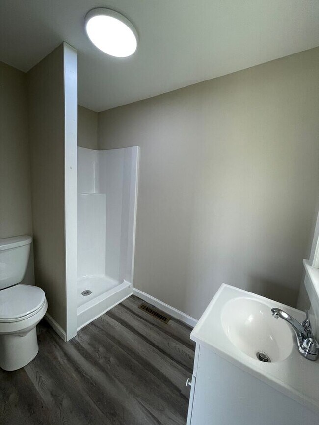 Building Photo - Beautiful 1 bedroom 1 bath duplex in Kannapolis
