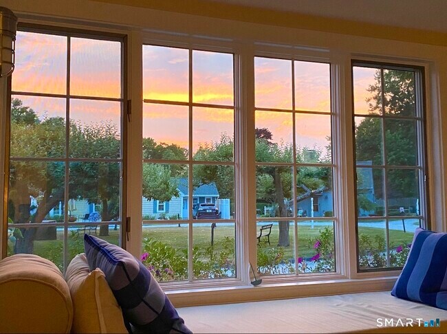 Building Photo - 84 Waterside Ln