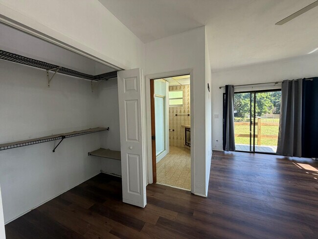 Building Photo - 14131 NW 3rd Ave