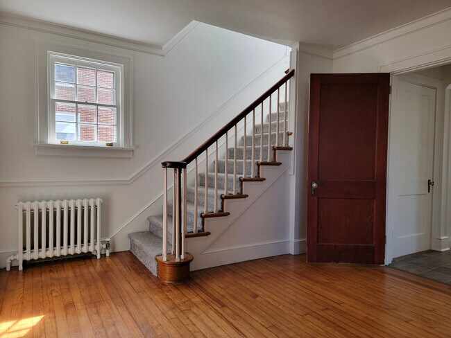 Building Photo - 39 N Decatur St