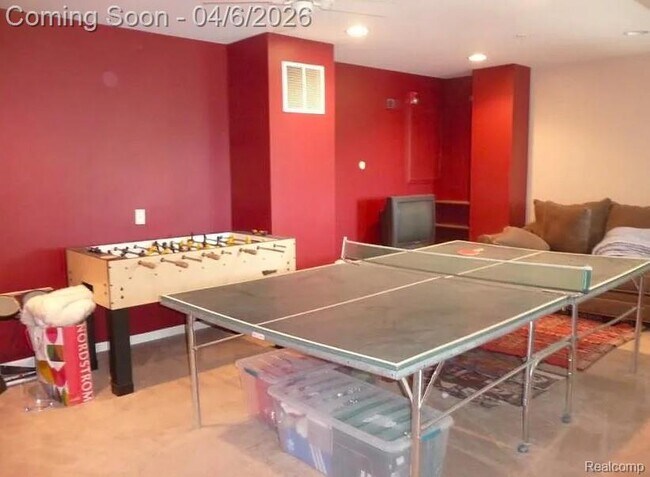 Building Photo - 1147 Beaver Run