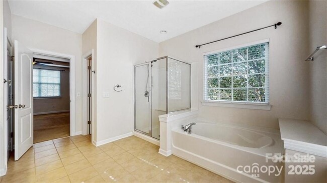Building Photo - 407 Ranelagh Dr