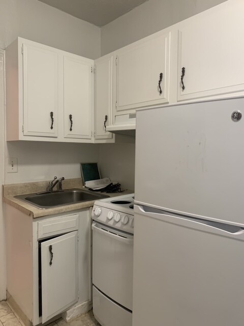 Building Photo - 1223 Beacon St