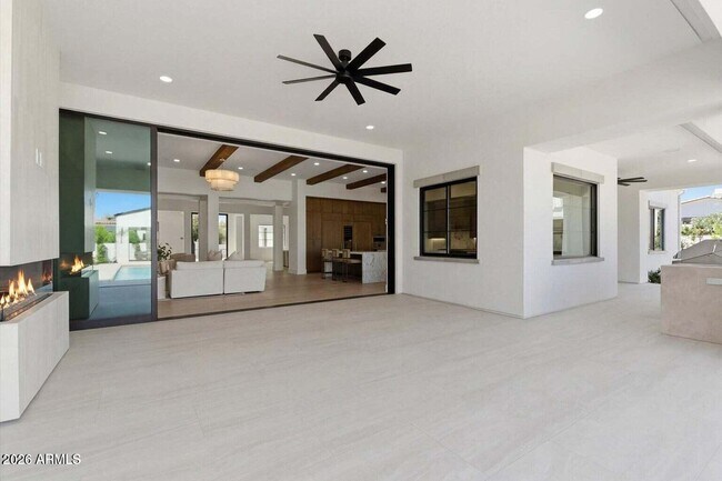 Building Photo - 6821 E Valley Vista Ln