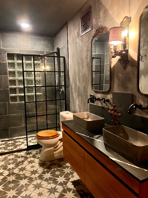 Building Photo - 15 S Clinton St