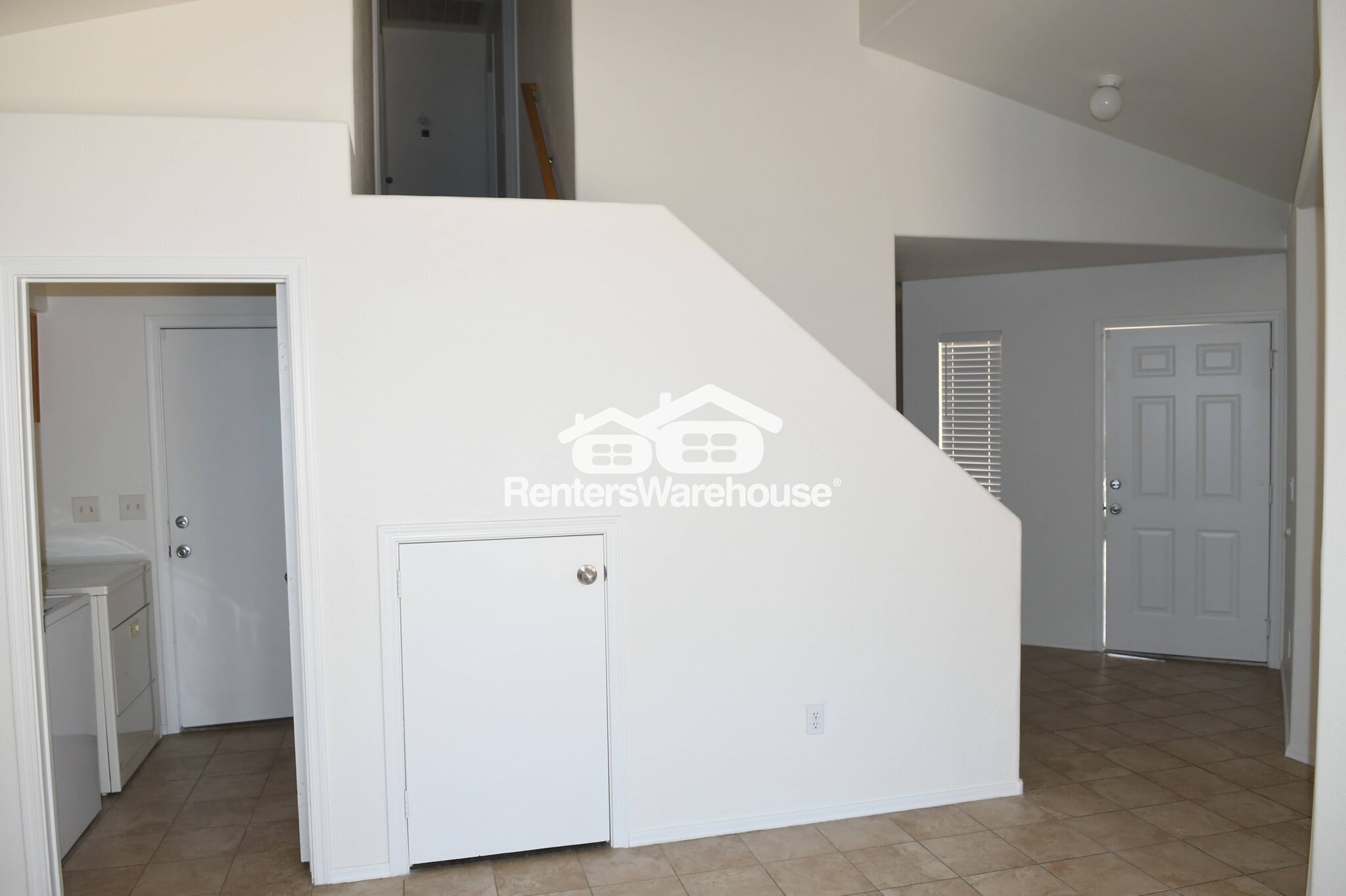 Building Photo - 10426 W Oregon Ave