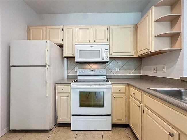Building Photo - Condo in Legacy Dunes, Kissimmee