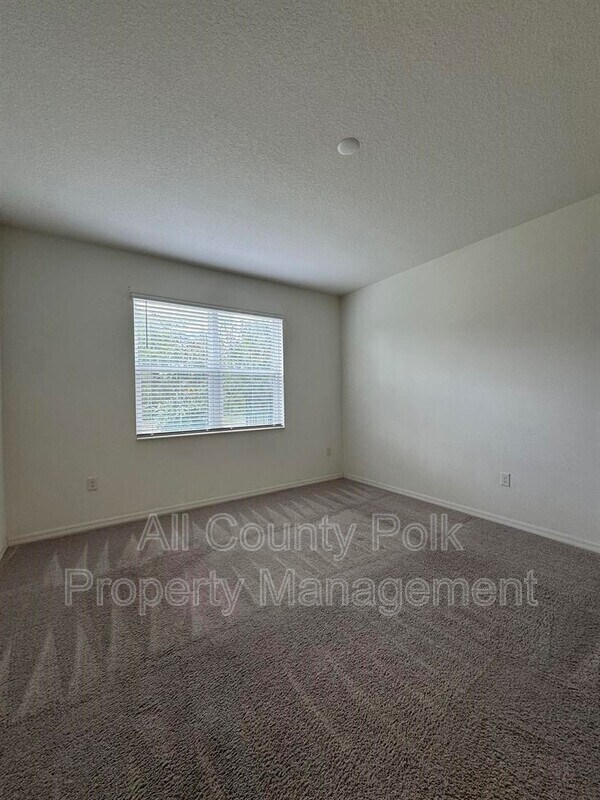 Building Photo - 7163 Cruz Ct