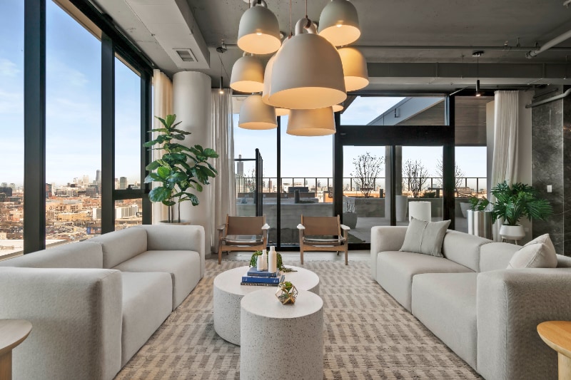 Building Photo - 510 S Damen Ave