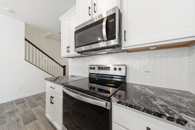 Building Photo - 11936 Basking Dr