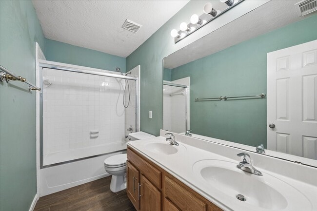 Building Photo - 10414 Chelsea Brook Ln