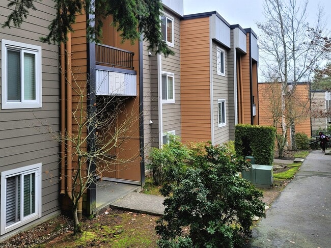 Building Photo - 746 Kirkland Cir