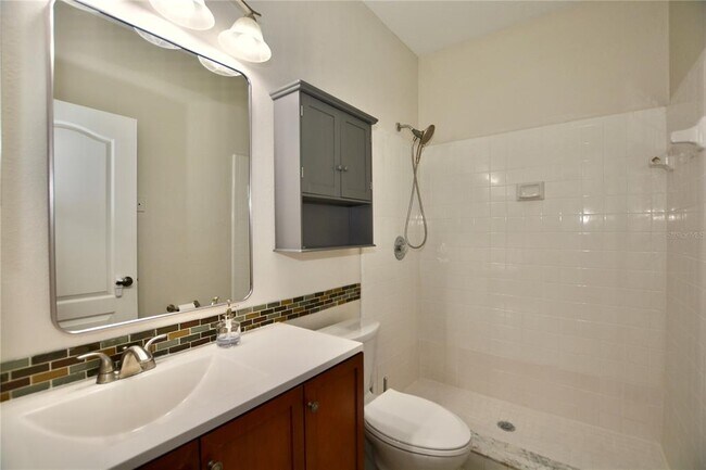 Building Photo - 845 Normandy Trace Rd