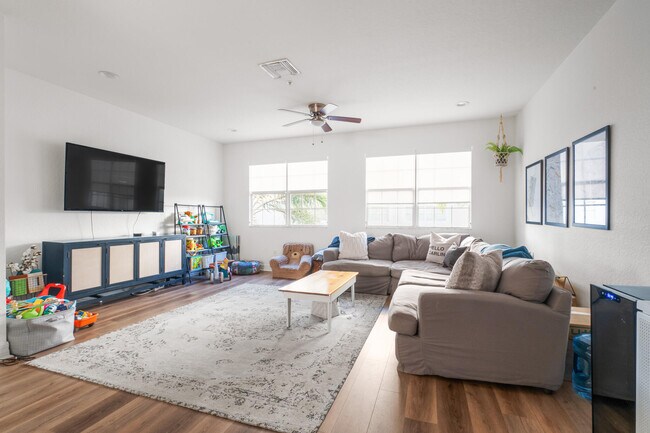 Building Photo - 108 Ocean Cay Way