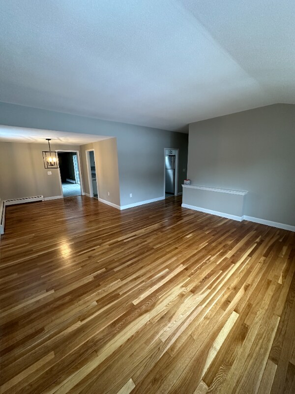 Building Photo - 285 Pinewood Dr
