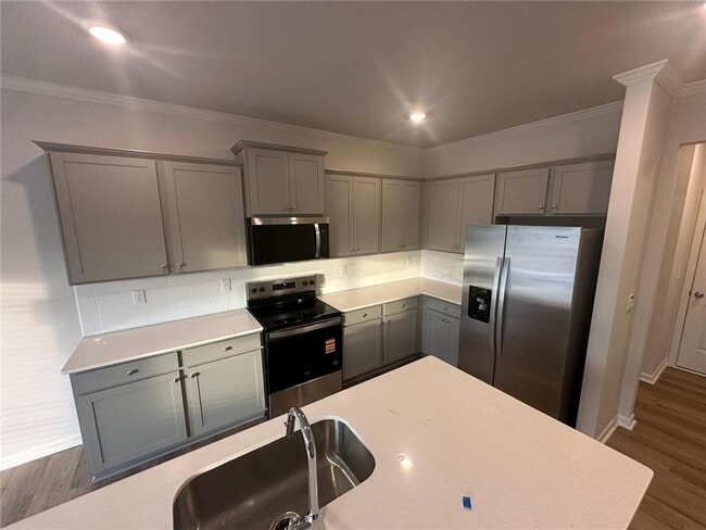 Building Photo - 23 Berryville Dr